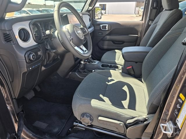 2025 Jeep Wrangler 4xe Sahara 4XE - Photo 11