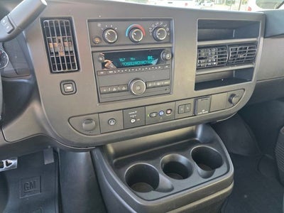 2024 Chevrolet Express Passenger 3500 1LT