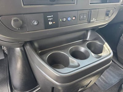 2024 Chevrolet Express Passenger 3500 1LT
