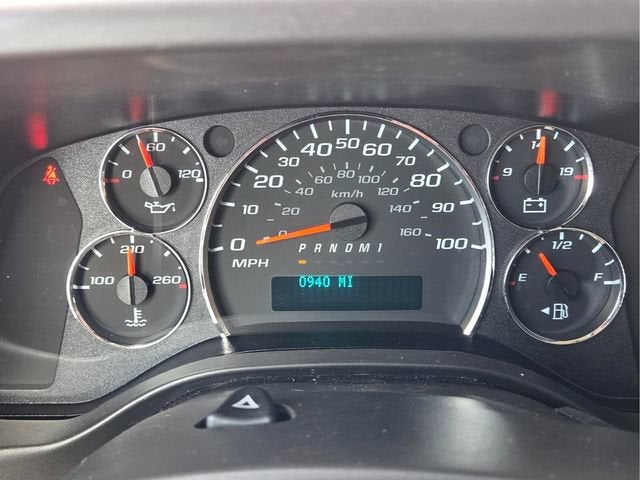 2025 Chevrolet Express Cargo Work Van - Photo 31