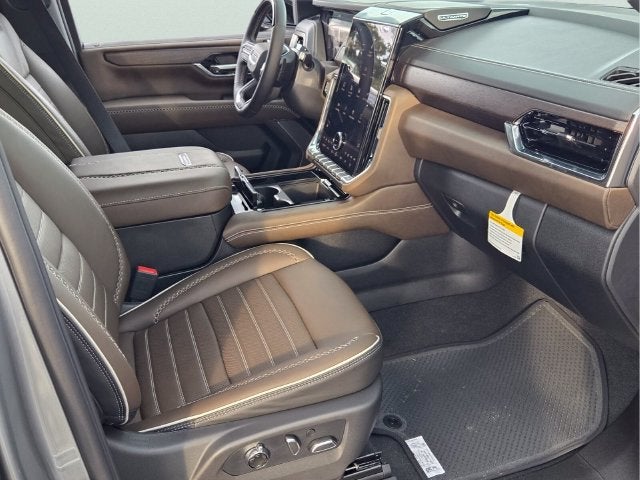2027 GMC Yukon Denali Ultimate