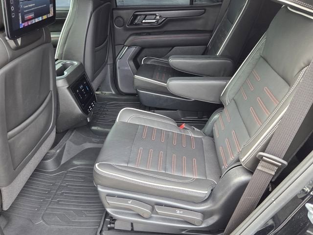 2025 GMC Yukon AT4 Ultimate - Photo 12