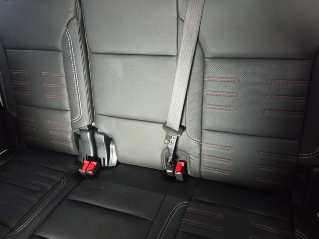 2025 GMC Yukon AT4 Ultimate - Photo 13