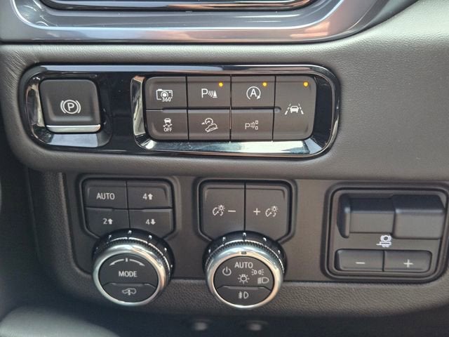 2025 GMC Yukon AT4 Ultimate - Photo 31