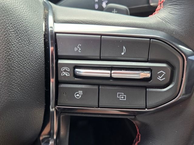 2025 GMC Yukon AT4 Ultimate - Photo 33