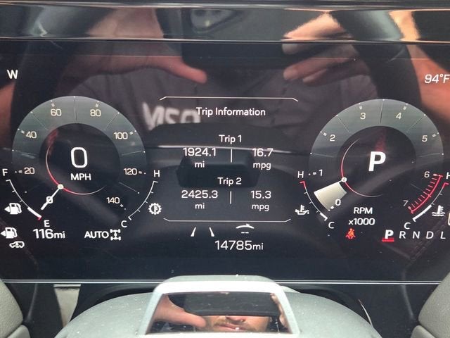 2025 GMC Yukon AT4 Ultimate - Photo 35