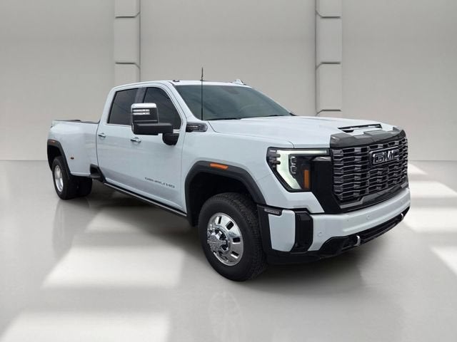 2026 GMC Sierra 3500 HD Denali Ultimate DRW