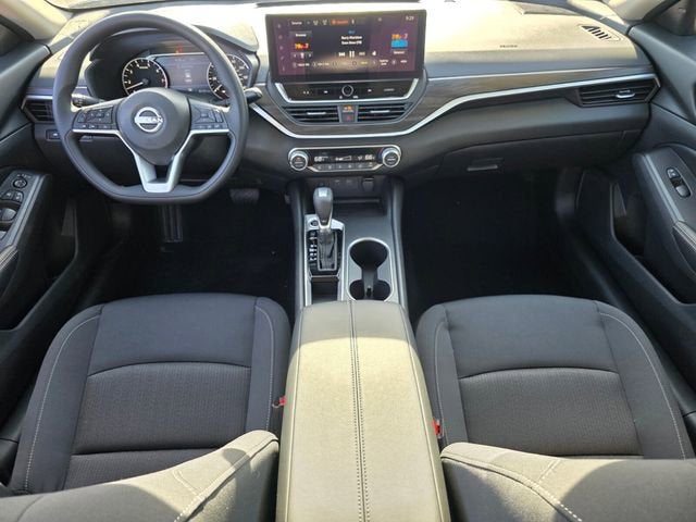 2025 Nissan Altima SV - Photo 12