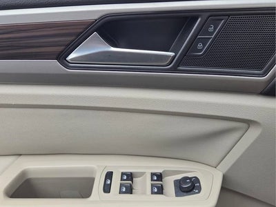 2021 Volkswagen Atlas 3.6L V6 SE w/Technology