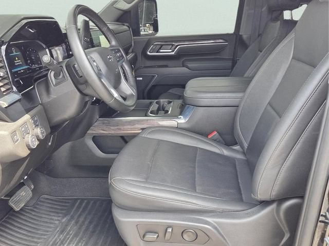 2025 Chevrolet Silverado 3500 HD LTZ