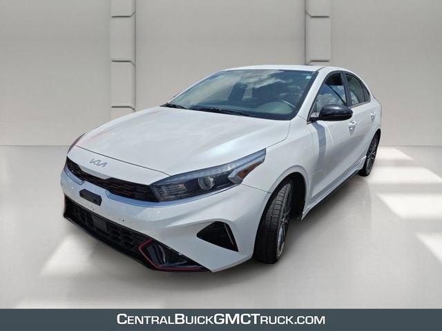 2022 Kia Forte GT-Line AT's photo