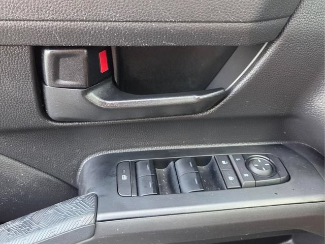 2025 Toyota Tacoma SR - Photo 22