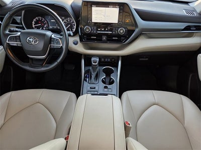 2022 Toyota Highlander XLE