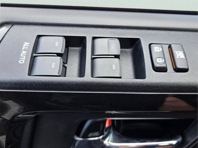 2021 Toyota 4Runner Night Shade - Photo 25