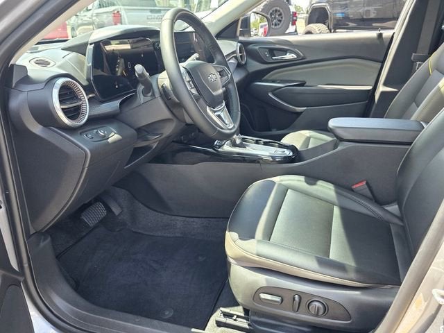 2025 Chevrolet Trax Activ - Photo 10