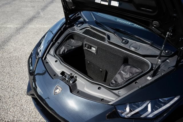 2018 LAMBORGHIN HURACAN Base