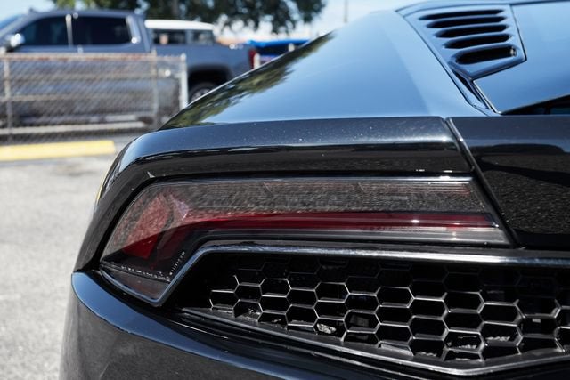 2018 LAMBORGHIN HURACAN Base