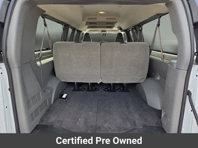 2024 Chevrolet Express Passenger 3500 1LT