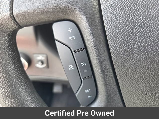 2024 Chevrolet Express Passenger 3500 1LT