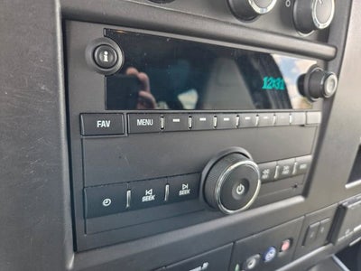 2024 Chevrolet Express Passenger 3500 1LT