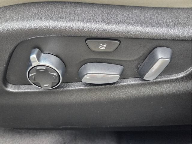 2019 Cadillac XT4 FWD Premium Luxury
