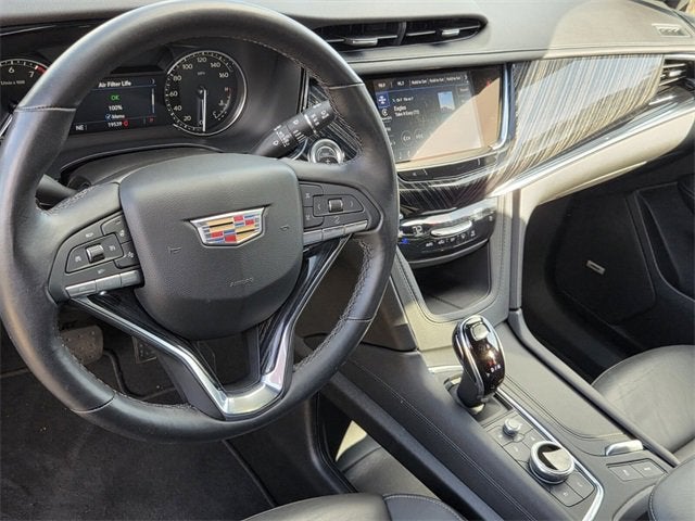 2025 Cadillac XT6 Premium Luxury