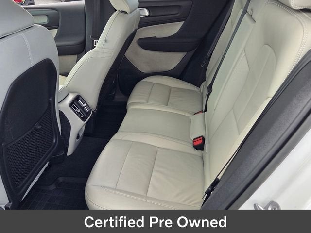 2022 Volvo XC40 Inscription
