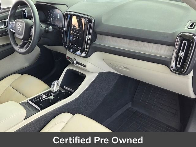 2022 Volvo XC40 Inscription