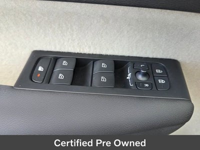 2022 Volvo XC40 Inscription