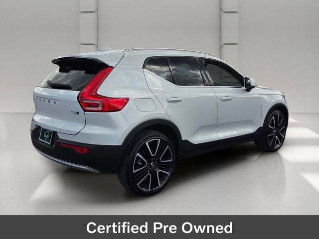 2022 Volvo XC40 Inscription
