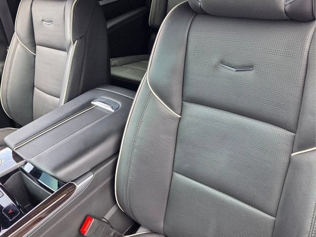 2025 Cadillac Escalade ESV Premium Luxury