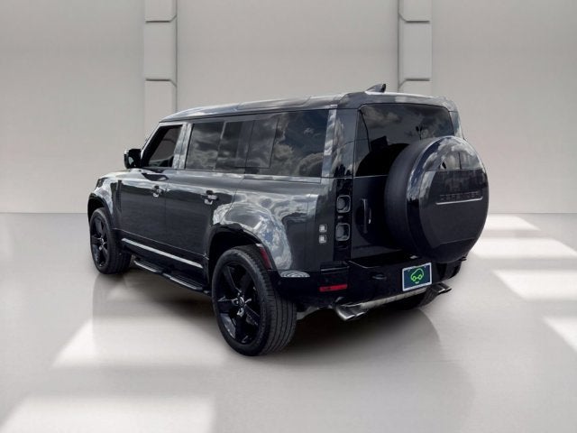 2025 Land Rover Defender V8