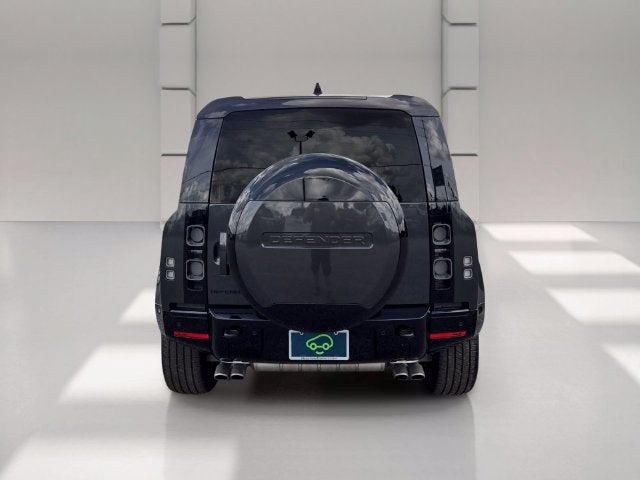 2025 Land Rover Defender V8