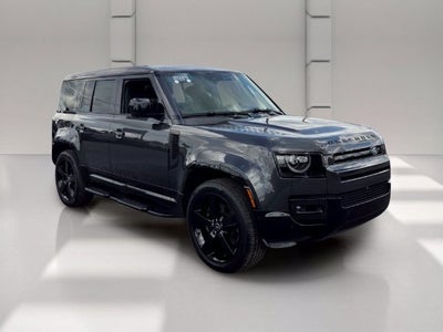 2025 Land Rover Defender V8