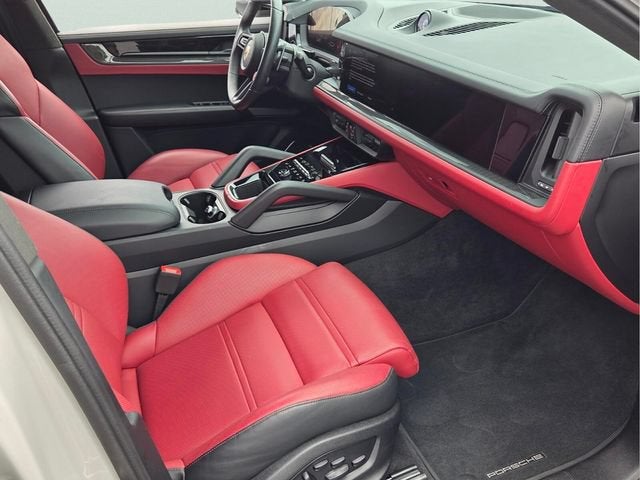 2026 Porsche Cayenne Turbo GT
