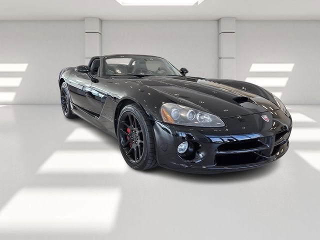 2004 Dodge Viper SRT10