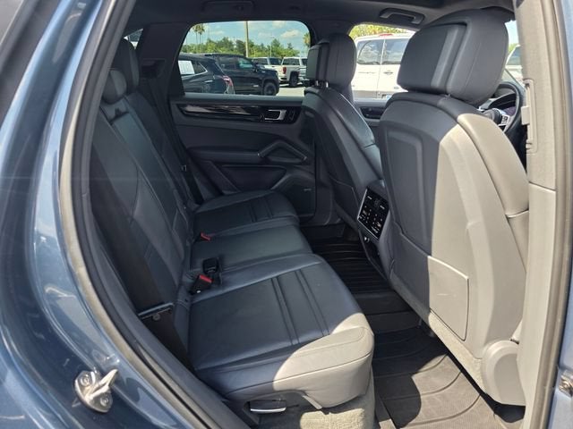 2019 Porsche Cayenne Base