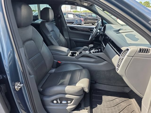 2019 Porsche Cayenne Base
