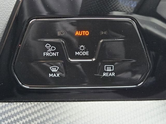 2025 Volkswagen Golf R Black Edition