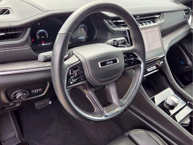 2022 Jeep Grand Cherokee Overland 4x2