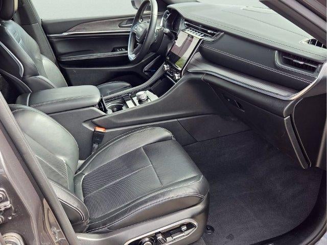 2022 Jeep Grand Cherokee Overland 4x2