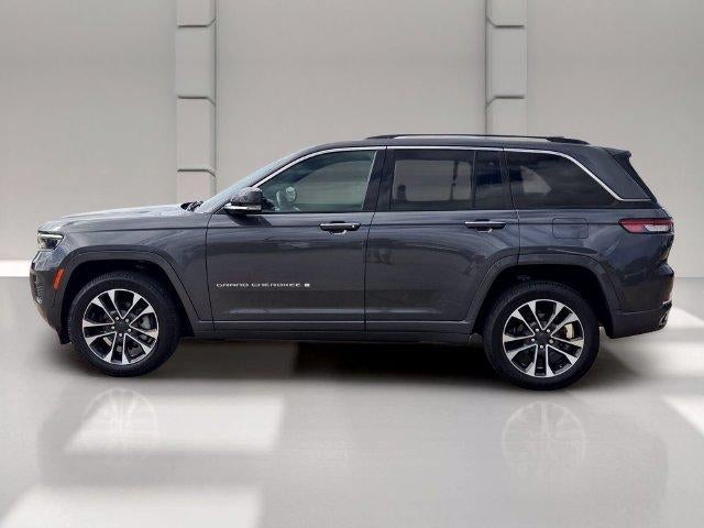 2022 Jeep Grand Cherokee Overland 4x2