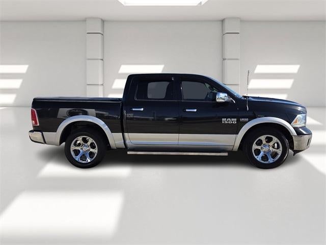 2017 RAM 1500 Laramie 4x2 Crew Cab 5'7" Box