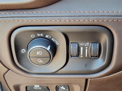 2026 RAM 1500 Limited 4x4 Crew Cab 5'7" Box