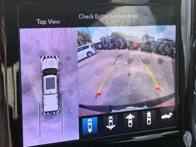 2021 RAM 1500 Laramie 4x4 Crew Cab 5'7" Box