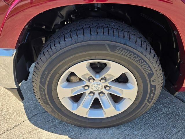 2022 RAM 1500 Laramie 4x4 Crew Cab 5'7" Box