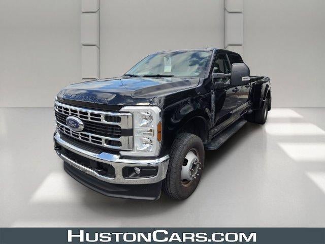 2025 Ford Super Duty F-350 DRW XLT 4WD Crew Cab 8' Box