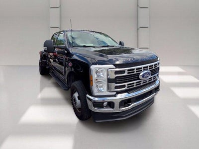 2025 Ford Super Duty F-350 DRW XLT 4WD Crew Cab 8' Box