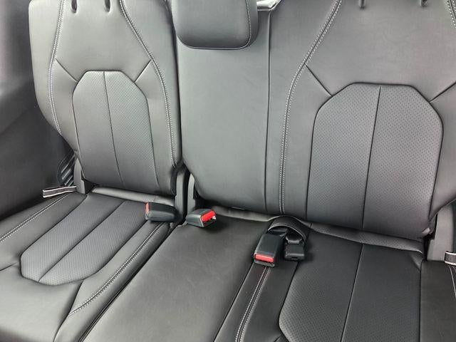 2027 Chrysler Pacifica Select FWD