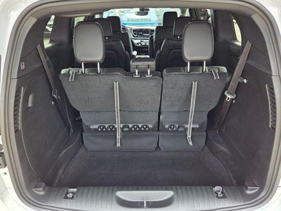 2027 Chrysler Pacifica Select FWD